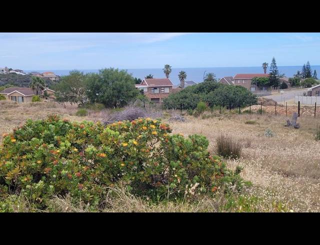 LAND FOR SALE IN DANA BAY